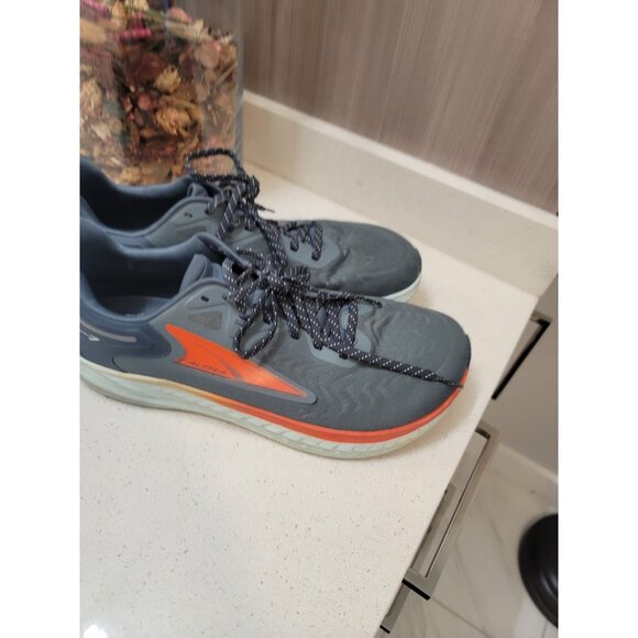 ALTRA TORIN 7 \
